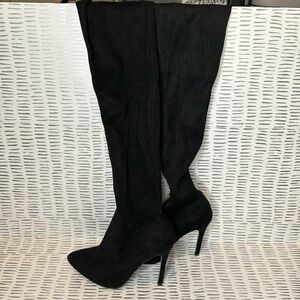 Pointed Toe Over the Knee Boots - size 8, black